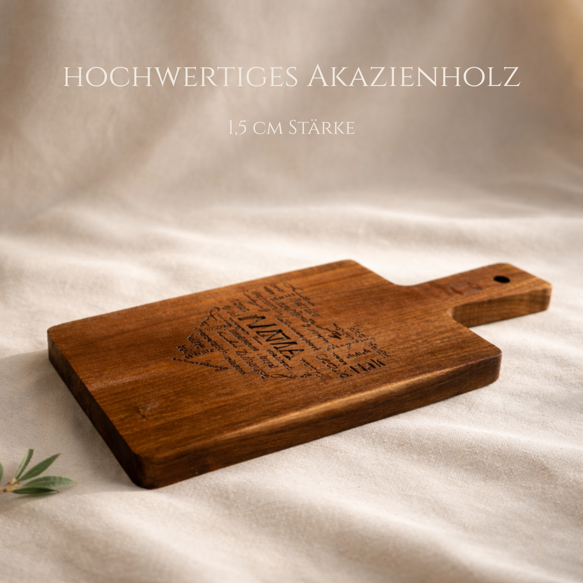 Schneidebrett MAMA - aus hochwertigem Akazienholz