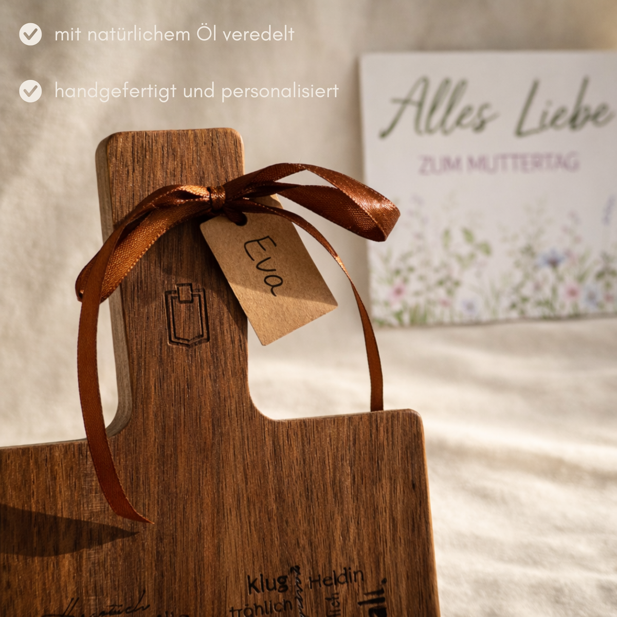 Schneidebrett MAMA - aus hochwertigem Akazienholz